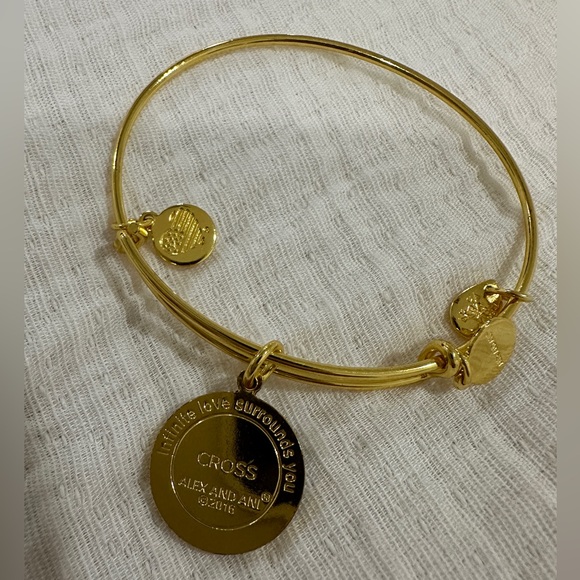 NWOT Alex & Ani Cross Bracelet - Picture 4 of 4